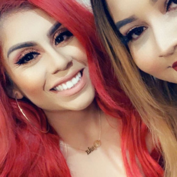 Meet your Posher, Wendy - Picture 2 of 3